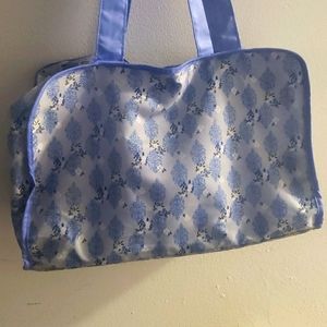 2 pc overnight bags.